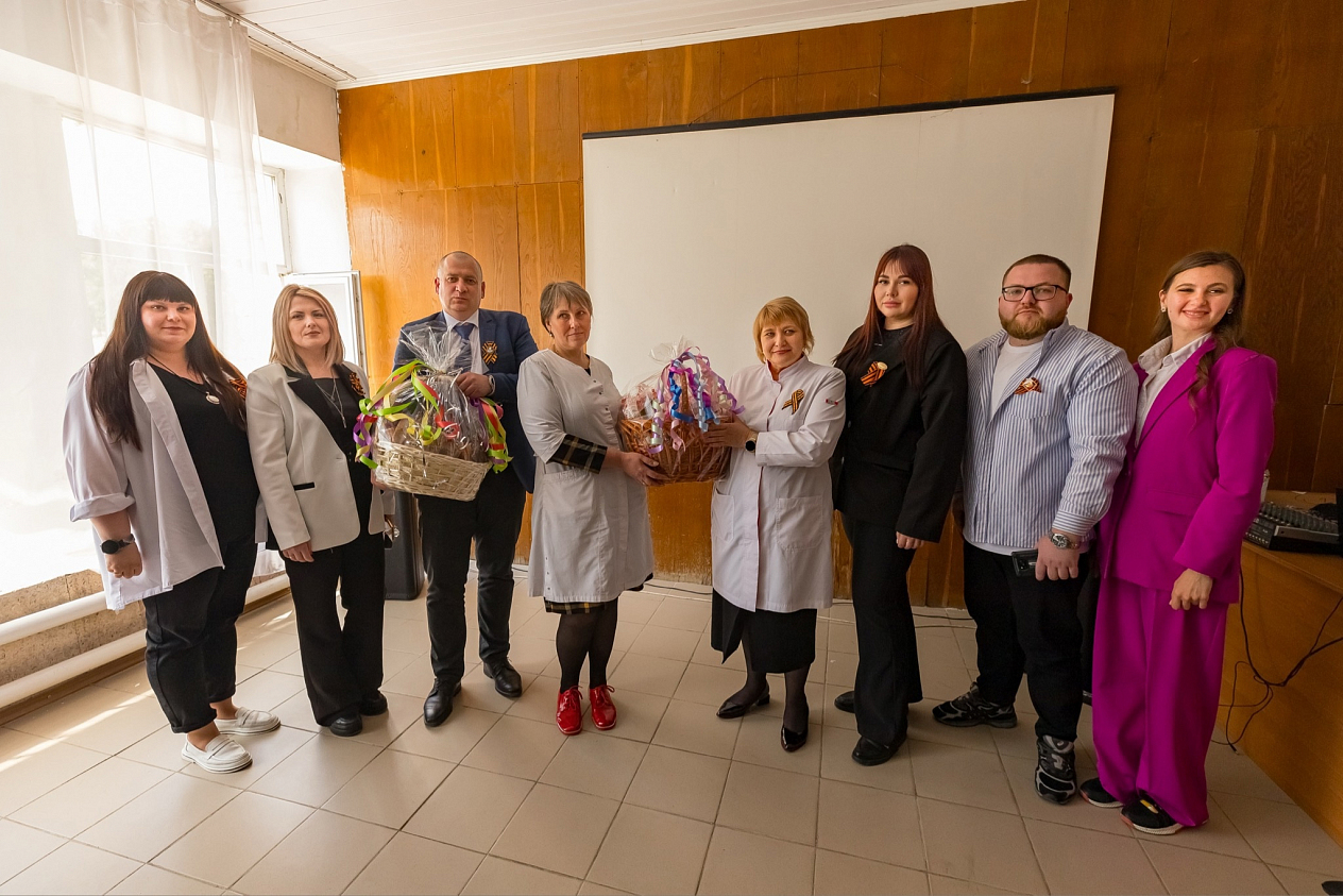 В преддверии празднования Дня Победы, ООО "Луганский мясокомбинат" посетил военный госпиталь